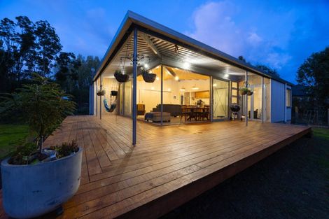 Photo of property in 849b Makerua Road, Tokomaru, Palmerston North, 4474