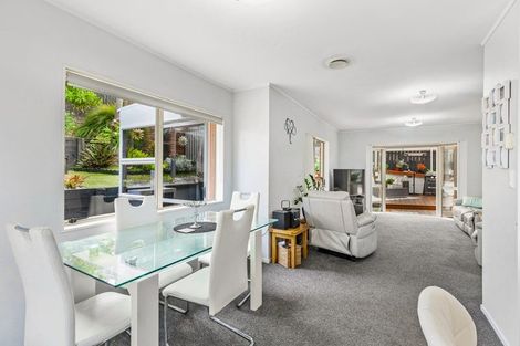 Photo of property in 24 Millstream Drive, Henderson, Auckland, 0610