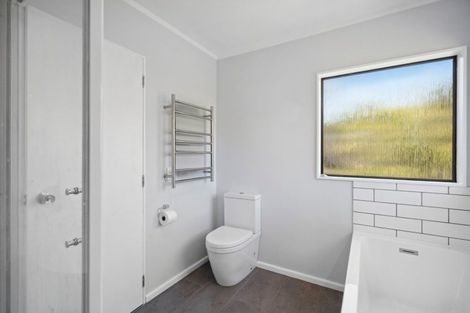 Photo of property in 4/86 Donald Street, Karori, Wellington, 6012