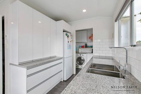 Photo of property in 2/27 Waimana Road, Conifer Grove, Takanini, 2112