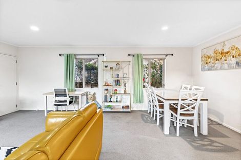 Photo of property in 19a Pomaria Road, Henderson, Auckland, 0610