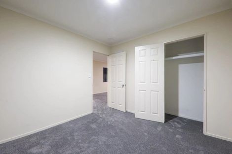 Photo of property in 9 Ballintra Close, Pinehill, Auckland, 0632