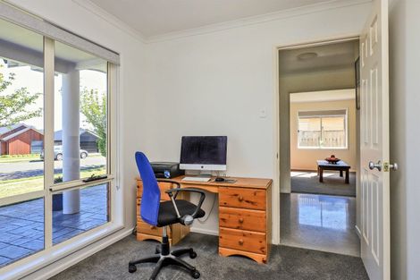 Photo of property in 28 Arataki Road, Havelock North, 4130