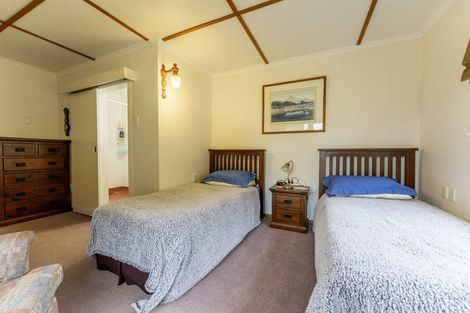 Photo of property in 16 Lancaster Street, Hampden, 9410