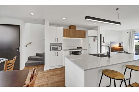 Photo of property in 10 Miromiro Street, Broomfield, Christchurch, 8042