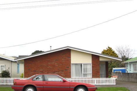 Photo of property in 45 Whiteley Street, Moturoa, New Plymouth, 4310