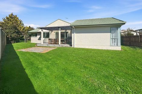 Photo of property in 4 Capricorn Place, Kawaha Point, Rotorua, 3010