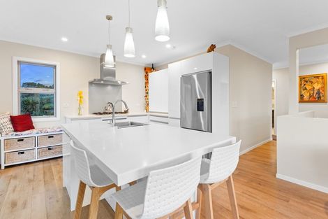 Photo of property in 2/17 Moffat Road, Red Beach, 0932