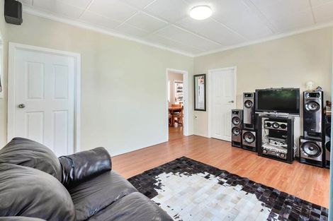 Photo of property in 1/43 Glamorgan Drive, Torbay, Auckland, 0630