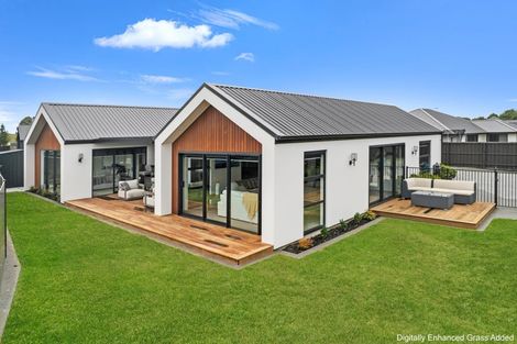 Photo of property in 17 Angus Place, Rangiora, 7400