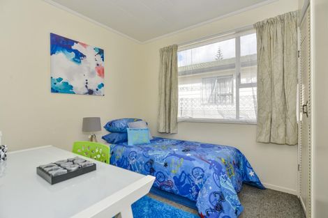 Photo of property in 66 Captain Scott Road, Glen Eden, Auckland, 0602