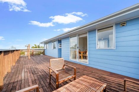 Photo of property in 29 Cyril Crescent, West Harbour, Auckland, 0618