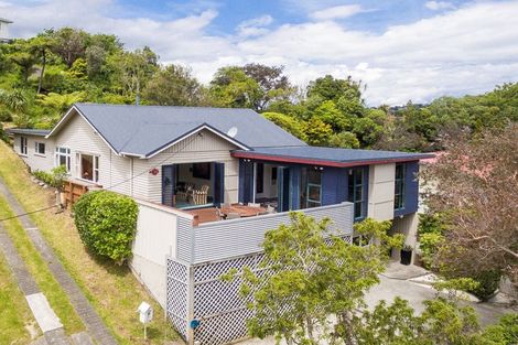 Photo of property in 80 Parkvale Road, Karori, Wellington, 6012