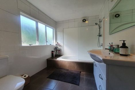 Photo of property in 28 Landscape Road, Mount Eden, Auckland, 1024
