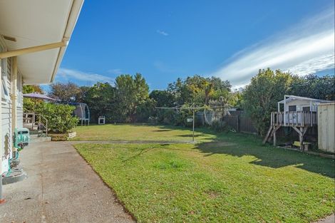 Photo of property in 25 Saint Albans Avenue, Hokowhitu, Palmerston North, 4410