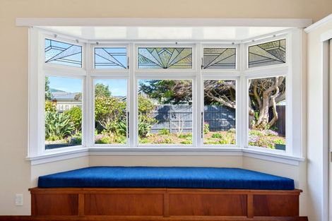 Photo of property in 6 Adrian Grove, Waikanae Beach, Waikanae, 5036