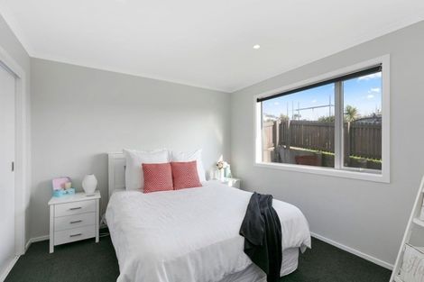 Photo of property in 36 Epic Way, Newlands, Wellington, 6037