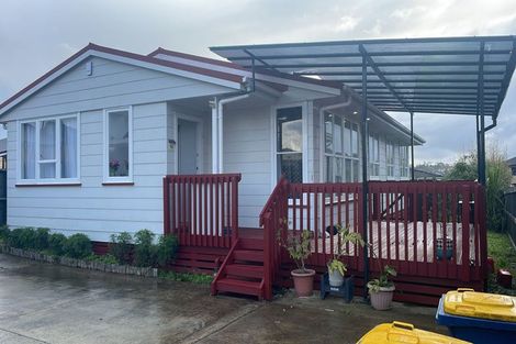 Photo of property in 11a Bamboo Grove, Kelston, Auckland, 0602