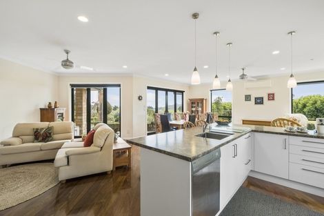 Photo of property in 45a Medhurst Road, Bombay, 2675