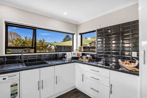 Photo of property in 1 Mathew Street, Dannevirke, 4930