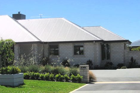 Photo of property in 7 June Gardens, Northwood, Christchurch, 8051