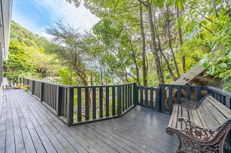 Photo of property in 9 Haven Grove, Naenae, Lower Hutt, 5011