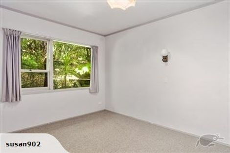 Photo of property in 16 Philson Terrace, Browns Bay, Auckland, 0630