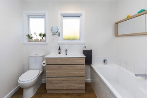 Photo of property in 45 Emlyn Place, Avondale, Christchurch, 8061