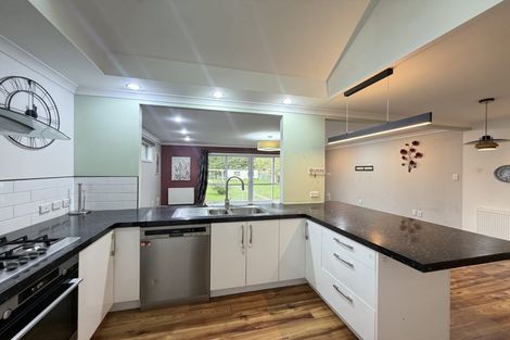Photo of property in 64 Wellington Road, Wainuiomata, Lower Hutt, 5014