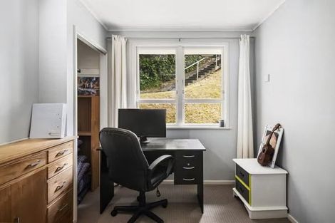 Photo of property in 33 Verviers Street, Karori, Wellington, 6012