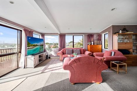 Photo of property in 197 Dickson Road, Papamoa Beach, Papamoa, 3118