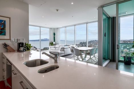 Photo of property in Sentinel Apartments, 1402/3 Northcroft Street, Takapuna, Auckland, 0622