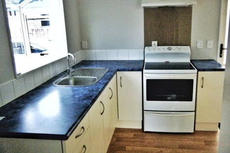 Photo of property in 31 Solar Road, Glen Eden, Auckland, 0602