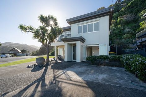 Photo of property in 85 Moana Road, Plimmerton, Porirua, 5026
