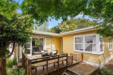 Photo of property in 11 Merchant Avenue, Te Atatu South, Auckland, 0610