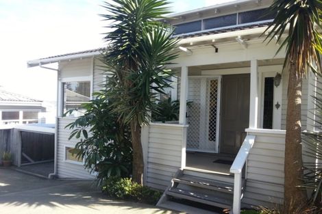 Photo of property in 27 Esmonde Road, Takapuna, Auckland, 0622