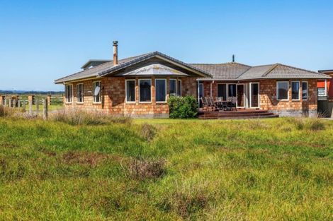 Photo of property in 282 Tai Road, Opunake, 4681