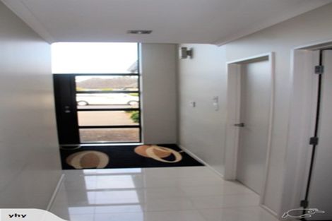 Photo of property in 15 Toscana Drive, Karaka, Papakura, 2113