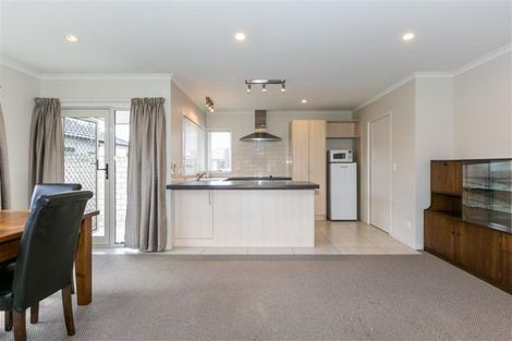 Photo of property in 2a Mcnaughton Place, Onekawa, Napier, 4110