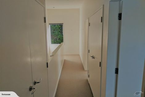Photo of property in 31 Tiketike Way, Brooklyn, Wellington, 6021