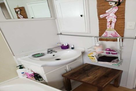 Photo of property in 17g Albert Street, Palmerston North, 4414