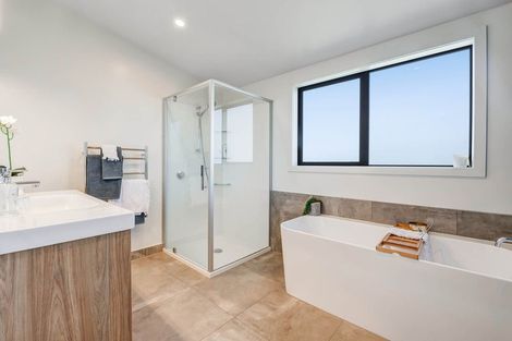 Photo of property in 9 Koru Place, Snells Beach, 0920