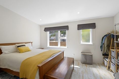 Photo of property in 26 Bayview Crescent, Duvauchelle, 7581