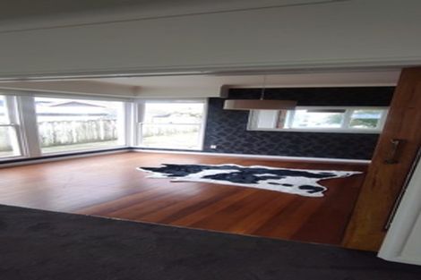 Photo of property in 24 Takutai Avenue, Bucklands Beach, Auckland, 2012