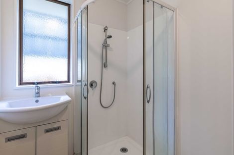 Photo of property in 2/900a Mount Eden Road, Three Kings, Auckland, 1024