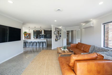 Photo of property in 51 Blake Boulevard, Papamoa Beach, Papamoa, 3118