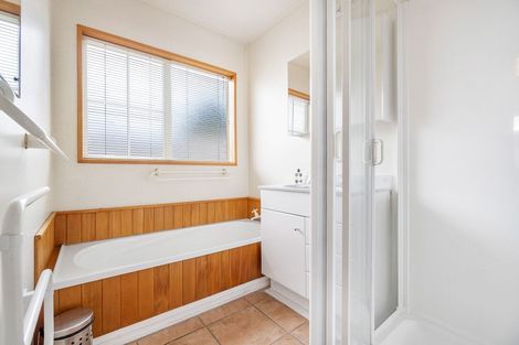 Photo of property in 8 Reading Street, Upper Riccarton, Christchurch, 8041