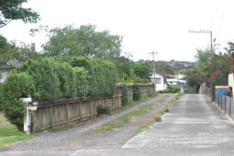 Photo of property in 1/67a Salisbury Road, Birkdale, Auckland, 0626