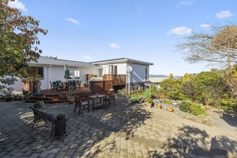 Photo of property in 51 Oakleigh Street, Maungaraki, Lower Hutt, 5010