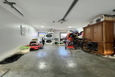 Photo of property in 8a Martin Road, Manurewa, Auckland, 2102